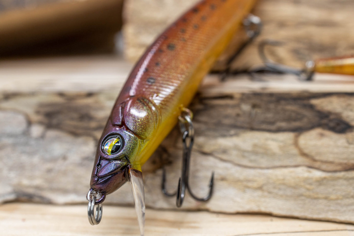 ONE10 JERKBAIT (HOLOGRAPHIC CHEETO)