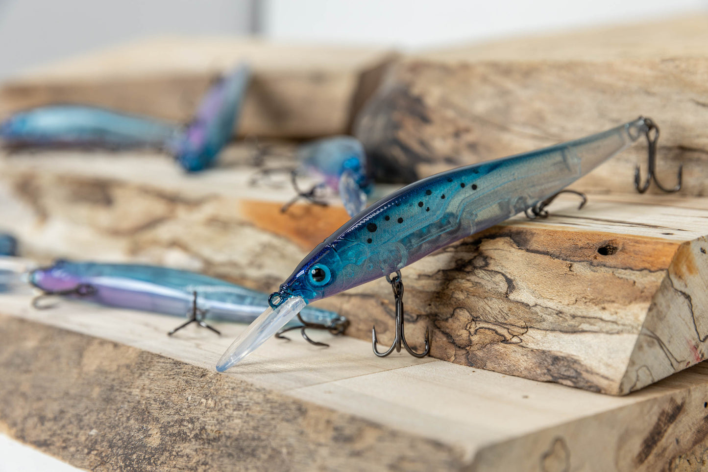 ONE10 + ONE JERKBAIT ( GLASSBERRY )